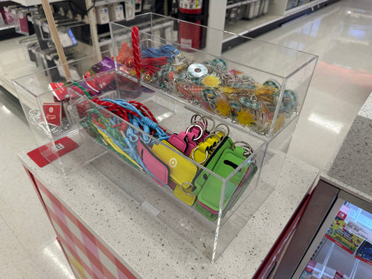 Custom Acrylic Plexiglass Displays for Small Items – Elevate Your Retail Presentation!