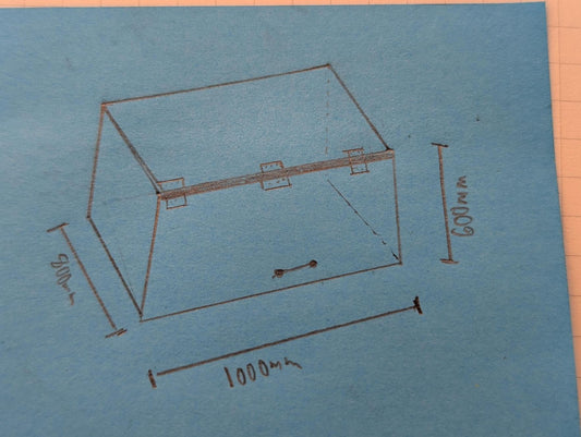 We can fabricate custom made clear lexan polycarbonate boxes and covers for laboratory use
